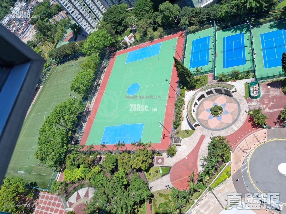 Well On Garden Sell 2 Bedrooms , 1 Bathroom 411 ft²