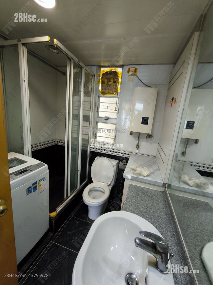 Telford Gardens Rental 2 Bedrooms , 1 Bathroom 556 ft²