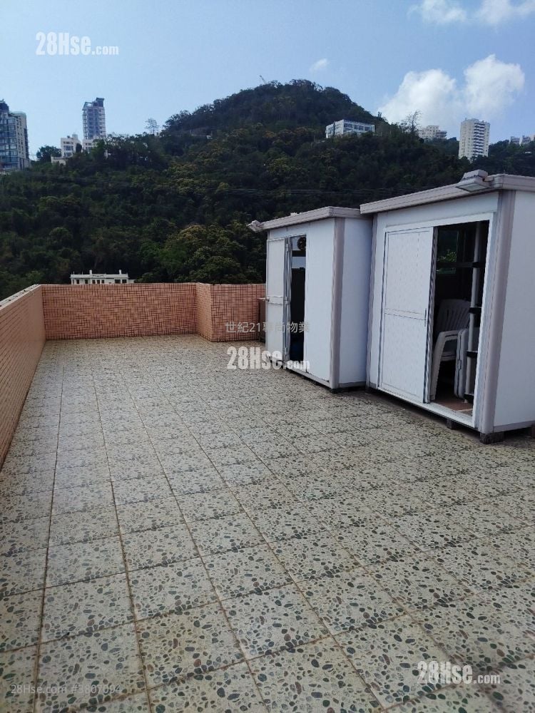 Royal Court Sell 707 ft²