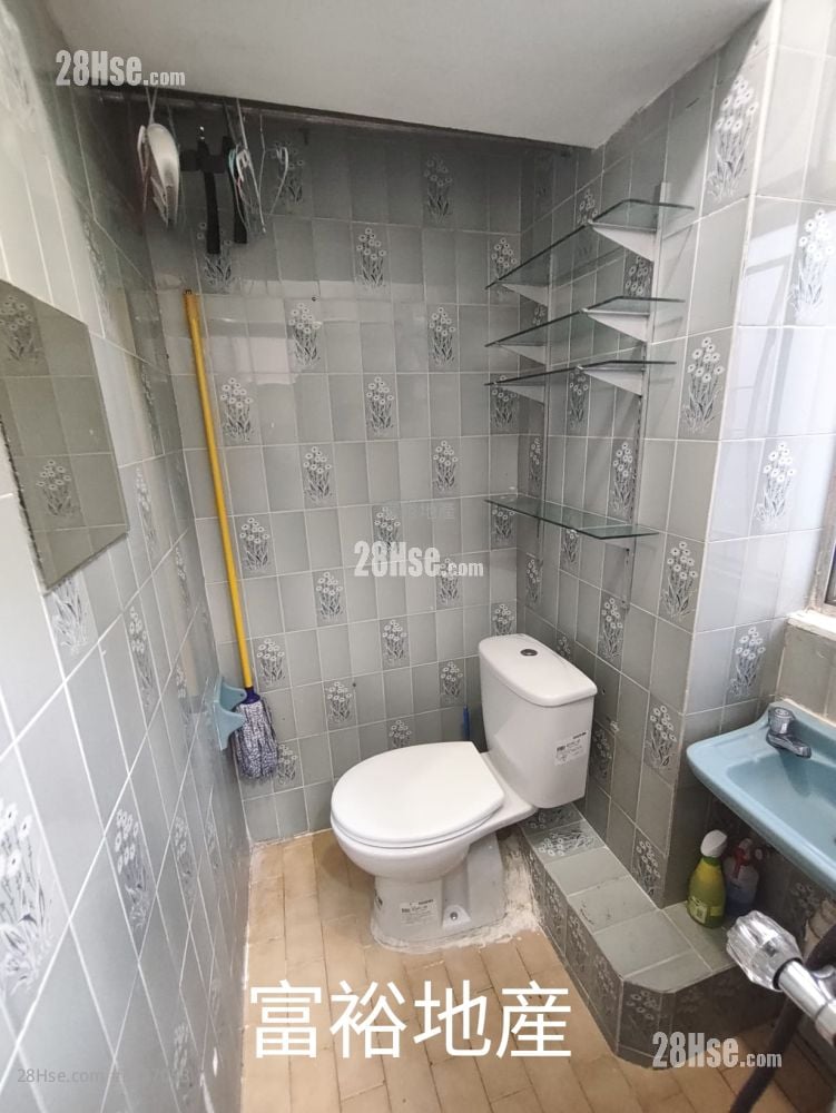 荣华大厦 租盘 开放式间隔 , 1 浴室 149 平方尺