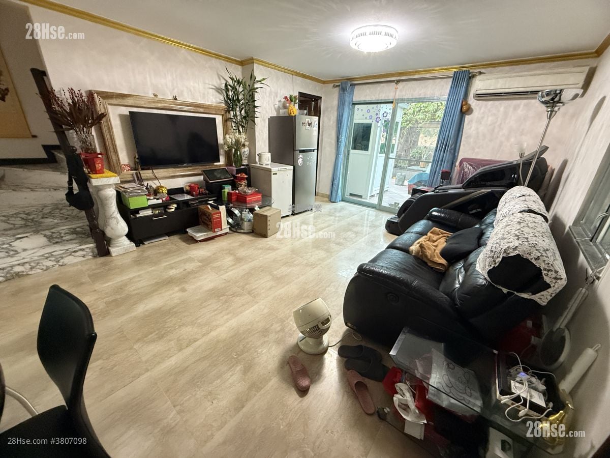 Fairview Park Sell 3 Bedrooms , 2 Bathrooms 848 ft²