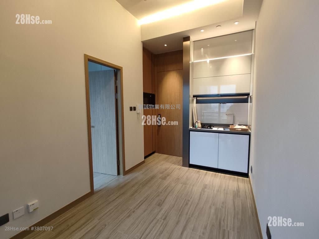 The Vantage Sell 1 Bedroom , 1 Bathroom 268 ft²