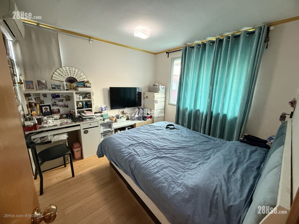 Fairview Park Sell 3 Bedrooms , 2 Bathrooms 848 ft²