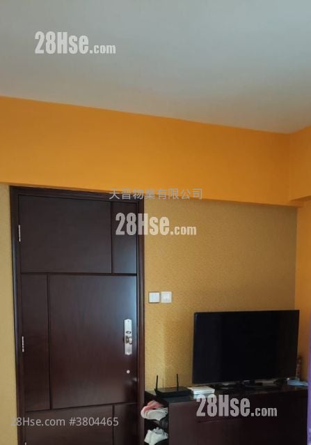 Po Yuen Mansion Sell 3 Bedrooms , 1 Bathroom 471 ft²