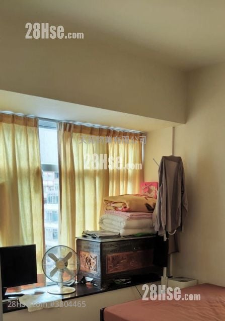 Po Yuen Mansion Sell 3 Bedrooms , 1 Bathroom 471 ft²