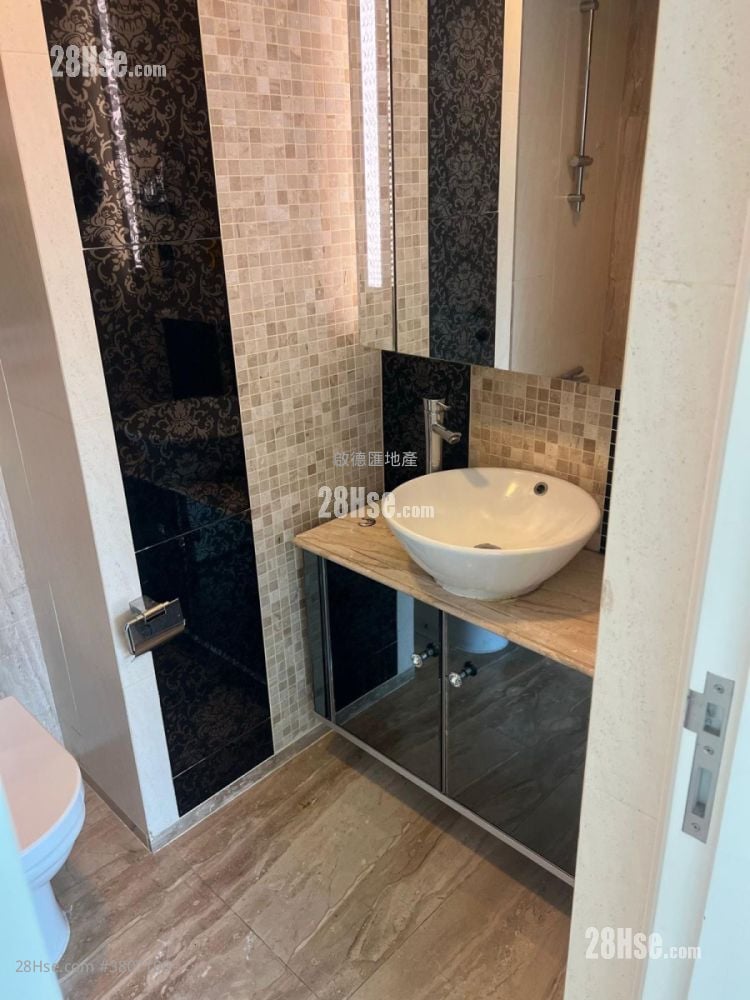 Festival City Sell 3 Bedrooms , 2 Bathrooms 741 ft²