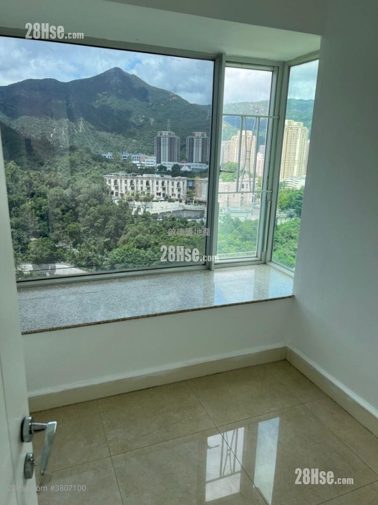 Festival City Sell 3 Bedrooms , 2 Bathrooms 741 ft²