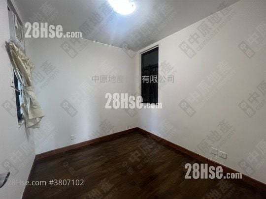 Luk Yeung Sun Chuen Sell 3 Bedrooms , 1 Bathroom 582 ft²