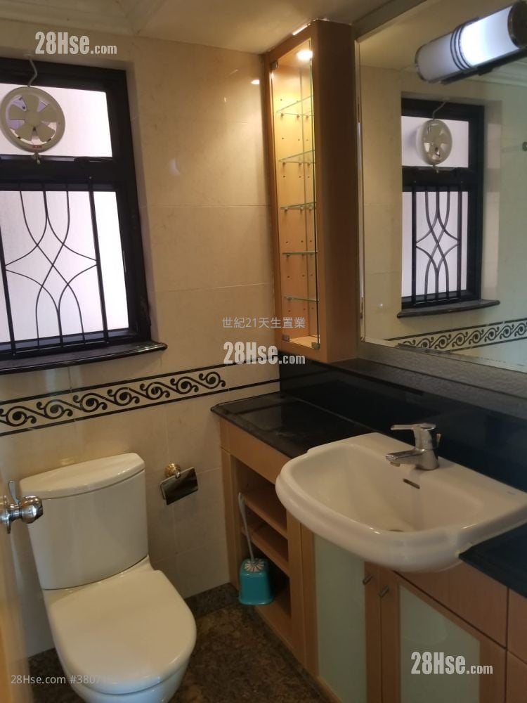 Aegean Coast Rental 4 Bedrooms , 2 Bathrooms 742 ft²