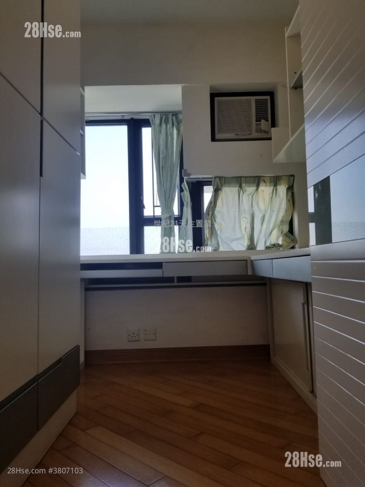 Aegean Coast Rental 4 Bedrooms , 2 Bathrooms 742 ft²