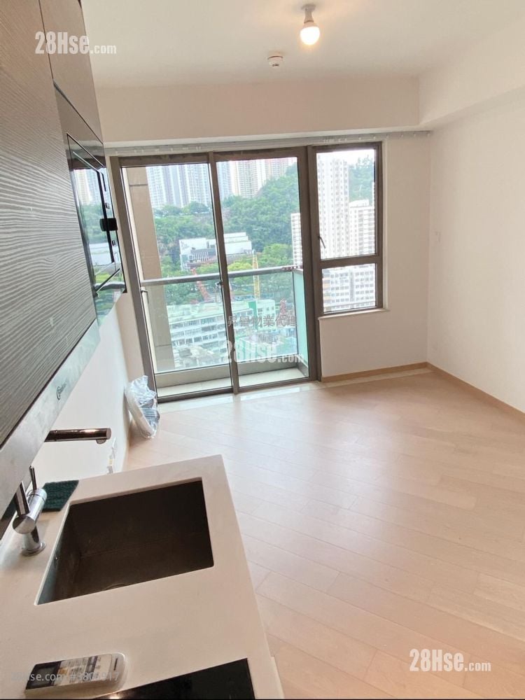 Upper East Sell Studio , 1 Bathroom 218 ft²