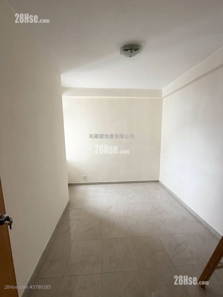 New Kwai Fong Gardens Rental 418 ft²