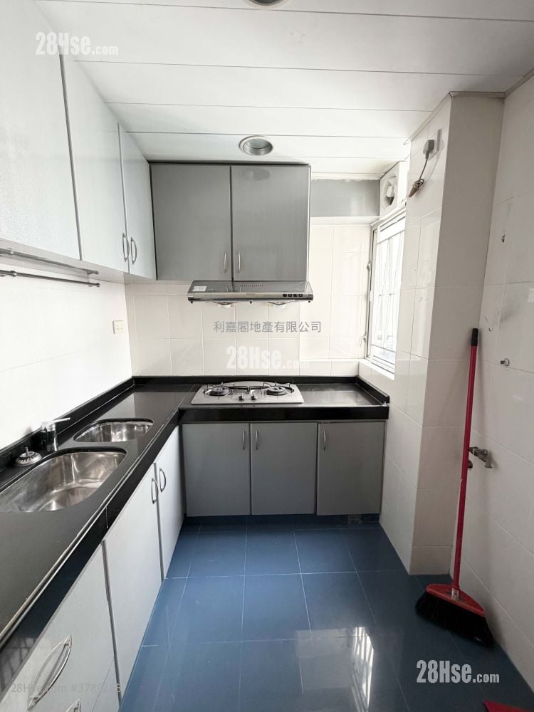 New Kwai Fong Gardens Rental 418 ft²