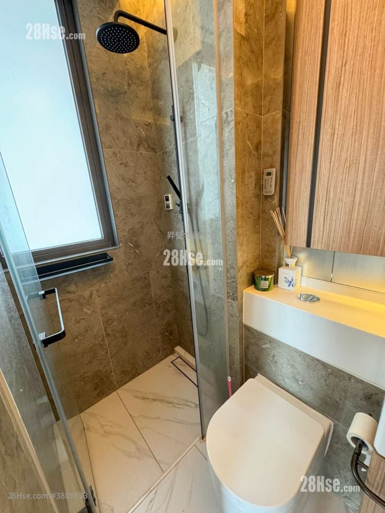 The Vantage Sell 2 Bedrooms , 1 Bathroom 381 ft²