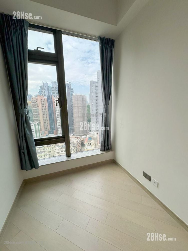 The Vantage Sell 2 Bedrooms , 1 Bathroom 381 ft²