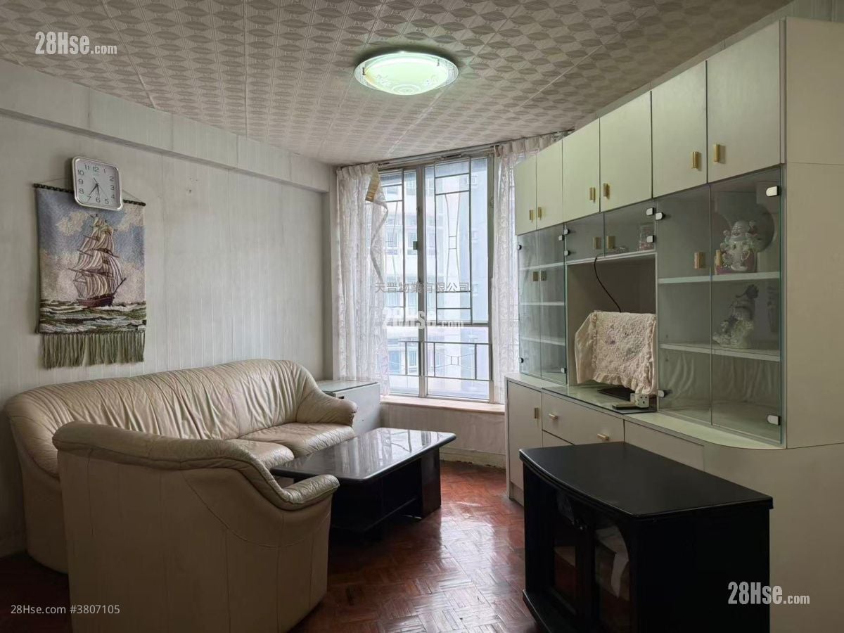 Whampoa Garden Sell 4 Bedrooms , 2 Bathrooms 681 ft²