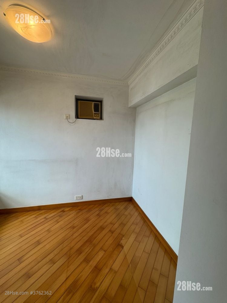 Yoho Town Sell 2 Bedrooms , 1 Bathroom 433 ft²