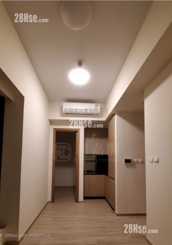 君豪峰 售盤 1 房 , 1 浴室 299 平方呎