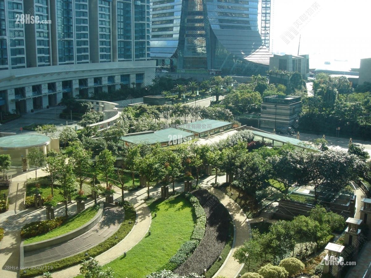 The Waterfront Sell 3 Bedrooms 794 ft²