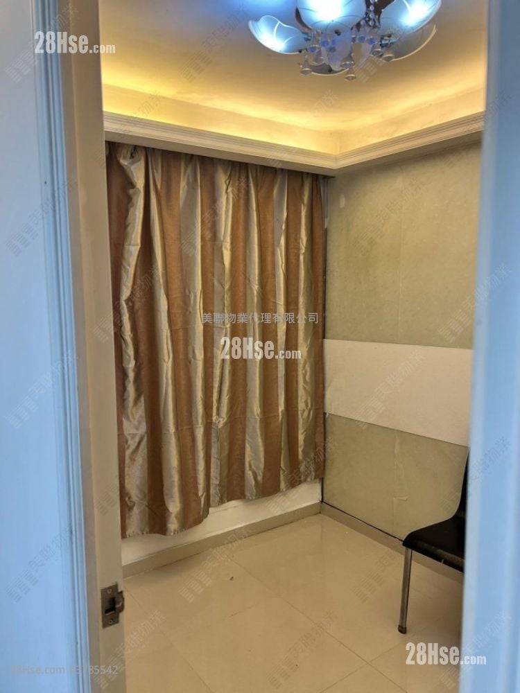 Kwong Ming Court Sell 2 Bedrooms , 1 Bathroom