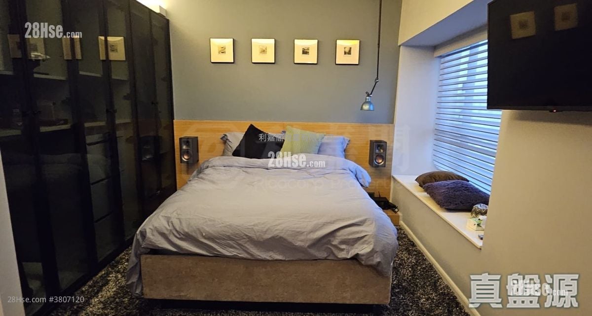 Sun Yuen Long Centre Sell 1 Bedroom , 1 Bathroom 466 ft²