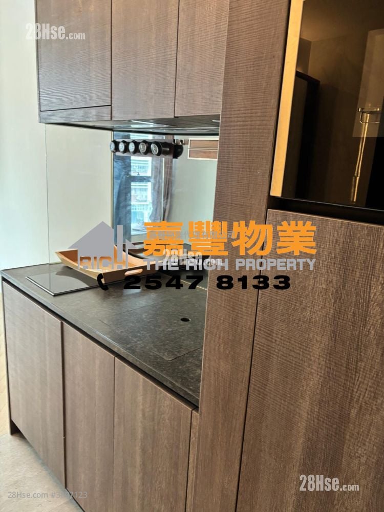 Novum West Rental Studio , 1 Bathroom 216 ft²