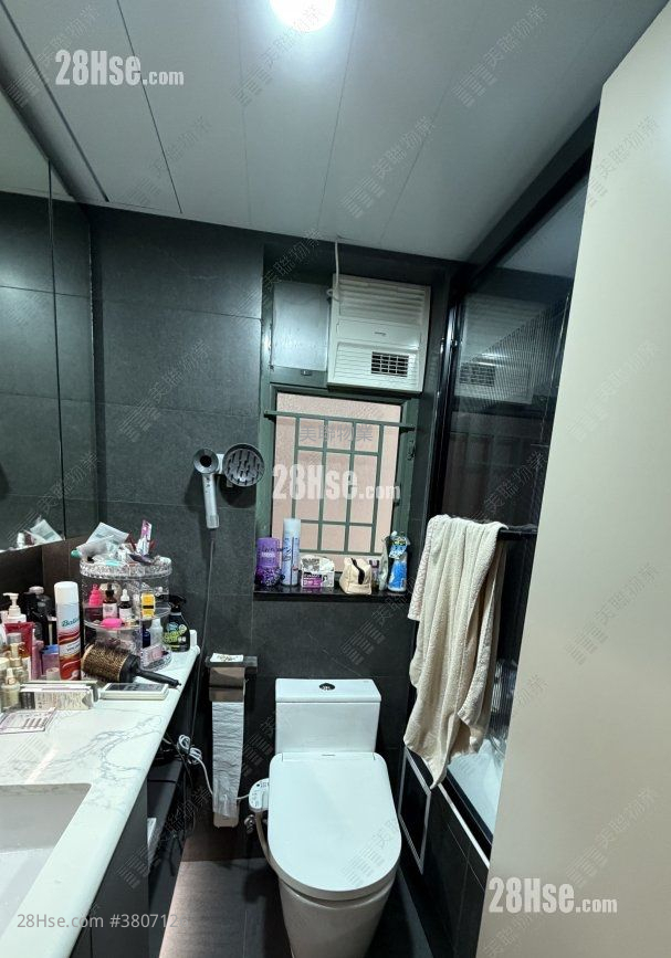 蔚蓝湾畔 售盘 3 房 , 2 浴室 745 平方尺