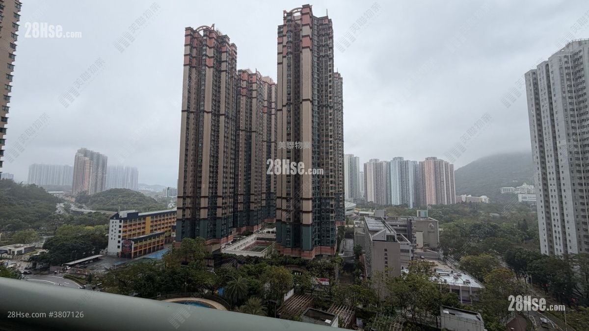 蔚蓝湾畔 售盘 3 房 , 2 浴室 745 平方尺