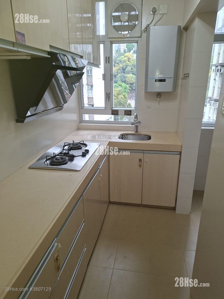 天马苑 售盘 2 房 415 平方尺