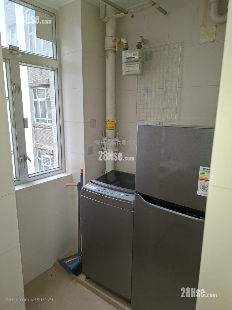 天马苑 售盘 2 房 415 平方尺