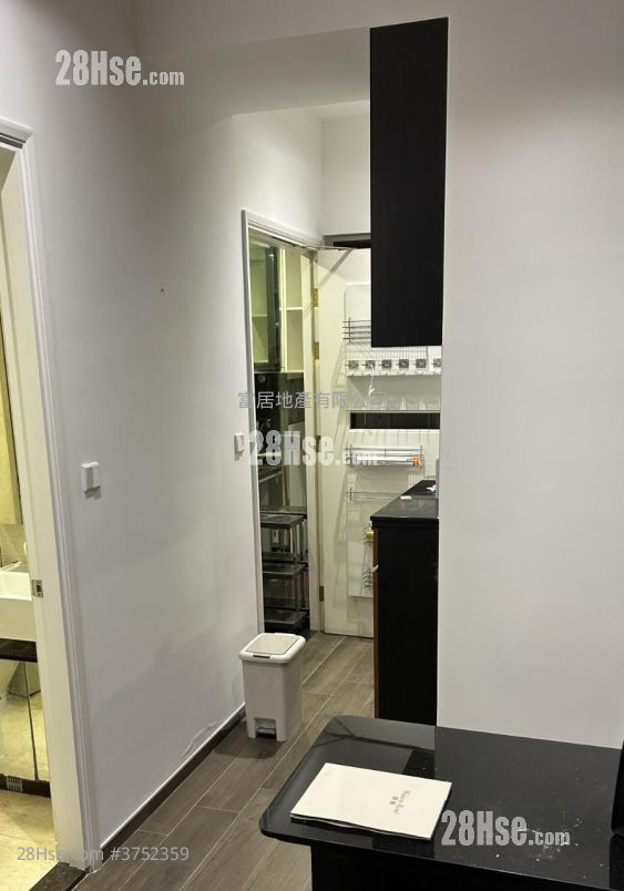 Maison Rose Sell 1 Bedroom , 1 Bathroom 297 ft²