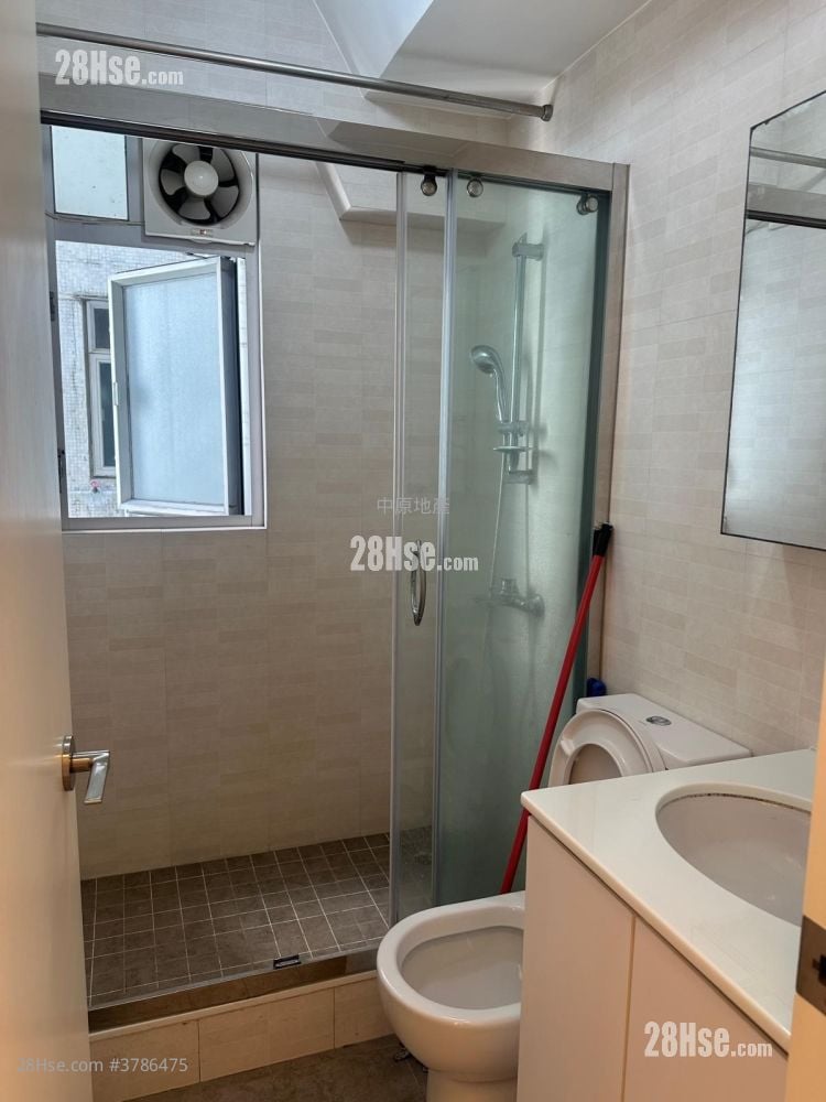 City One Shatin Sell 3 Bedrooms 451 ft²