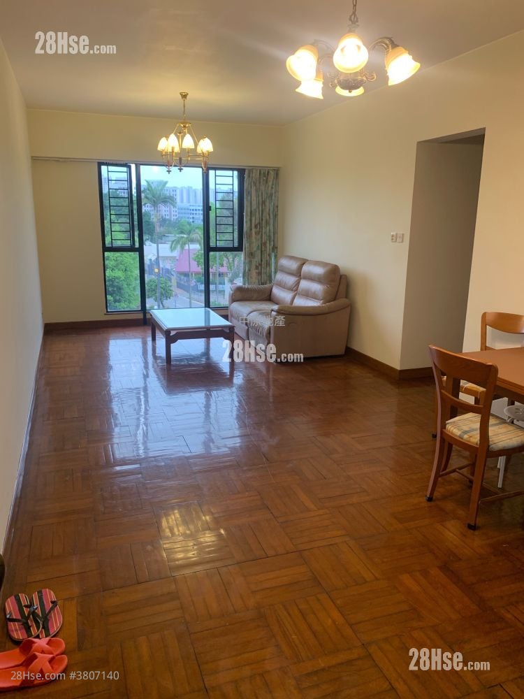 Meadowlands Sell 3 Bedrooms 972 ft²