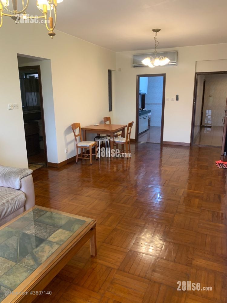 Meadowlands Sell 3 Bedrooms 972 ft²