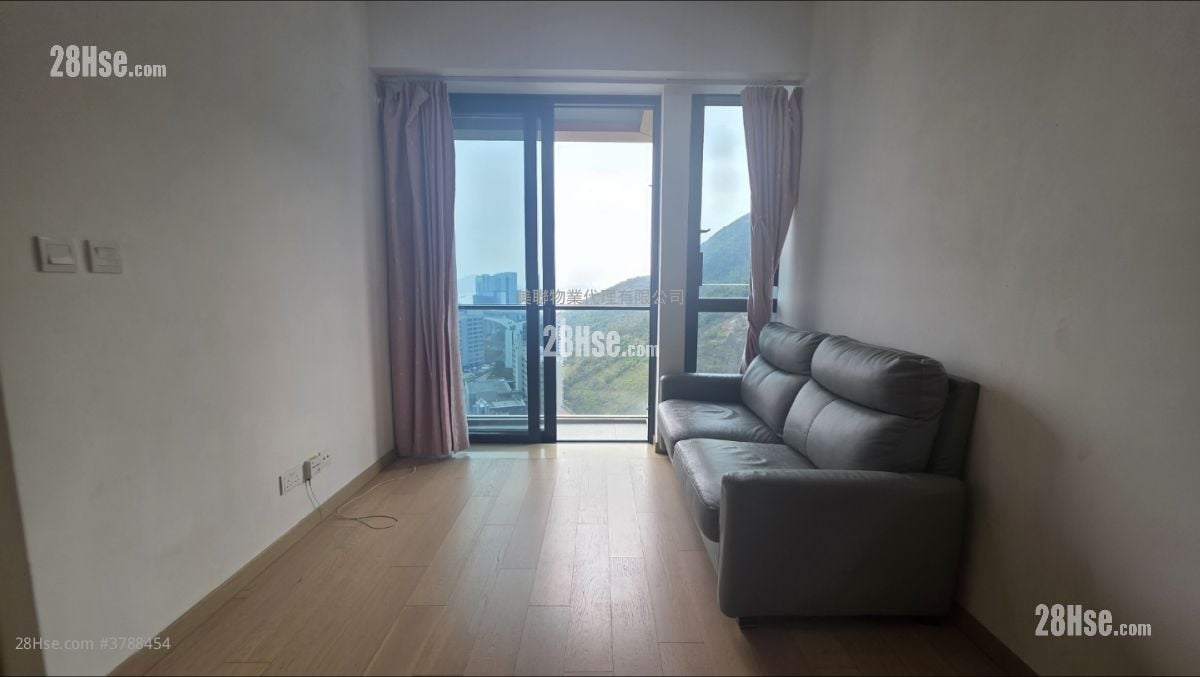 The Grand Marine Rental 3 Bedrooms , 2 Bathrooms 586 ft²