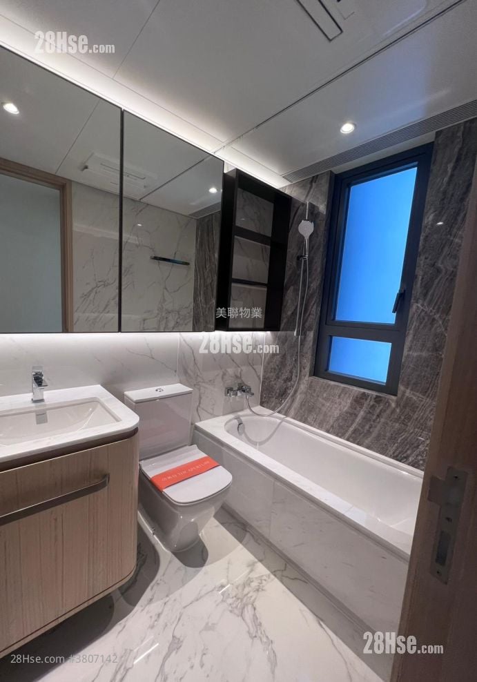 The Aperture Rental 2 Bedrooms , 1 Bathroom 440 ft²