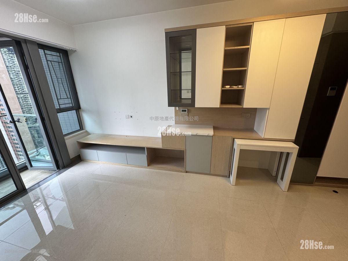 Aurora Rental 2 Bedrooms , 1 Bathroom 444 ft²