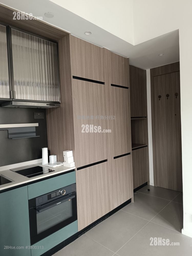 Larchwood Rental 1 Bedroom , 1 Bathroom 267 ft²