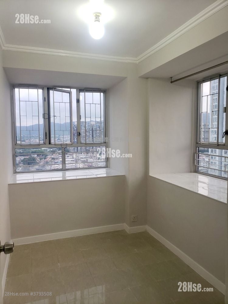 Ho Wang Building Sell 2 Bedrooms , 1 Bathroom 305 ft²
