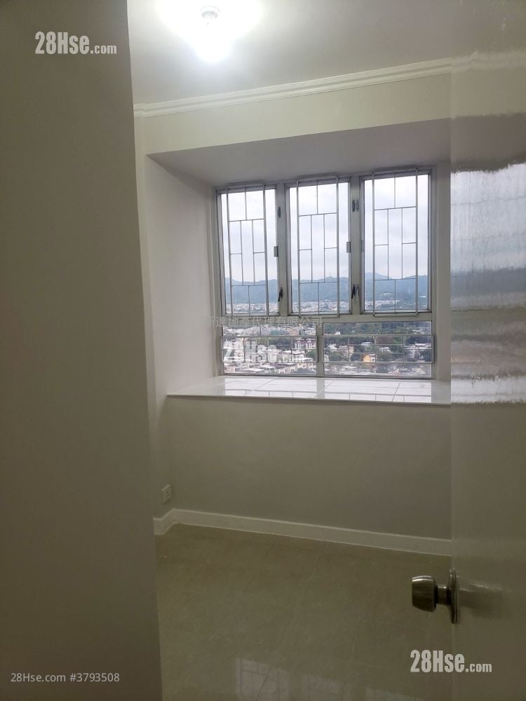 Ho Wang Building Sell 2 Bedrooms , 1 Bathroom 305 ft²