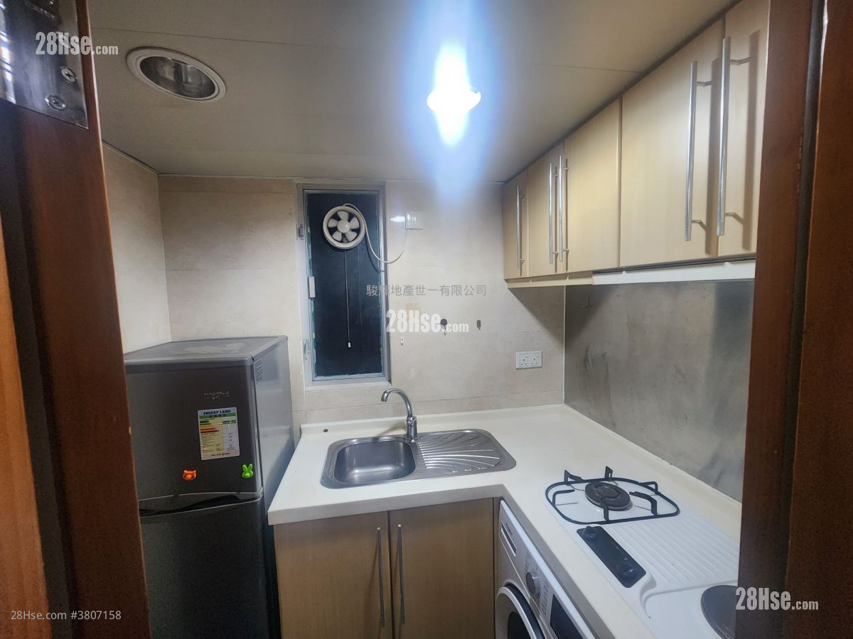 Fa Yuen Plaza Rental 2 Bedrooms , 1 Bathroom 322 ft²