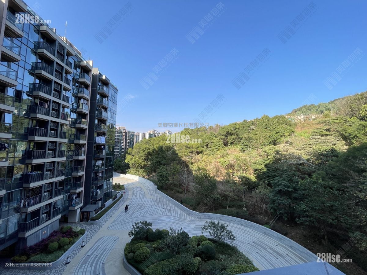 The Regent Sell 3 Bedrooms , 1 Bathroom 584 ft²