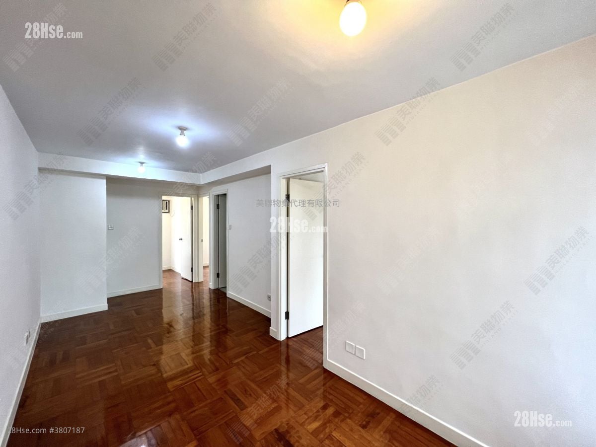 皇子花园 售盘 3 房 , 2 浴室 527 平方尺