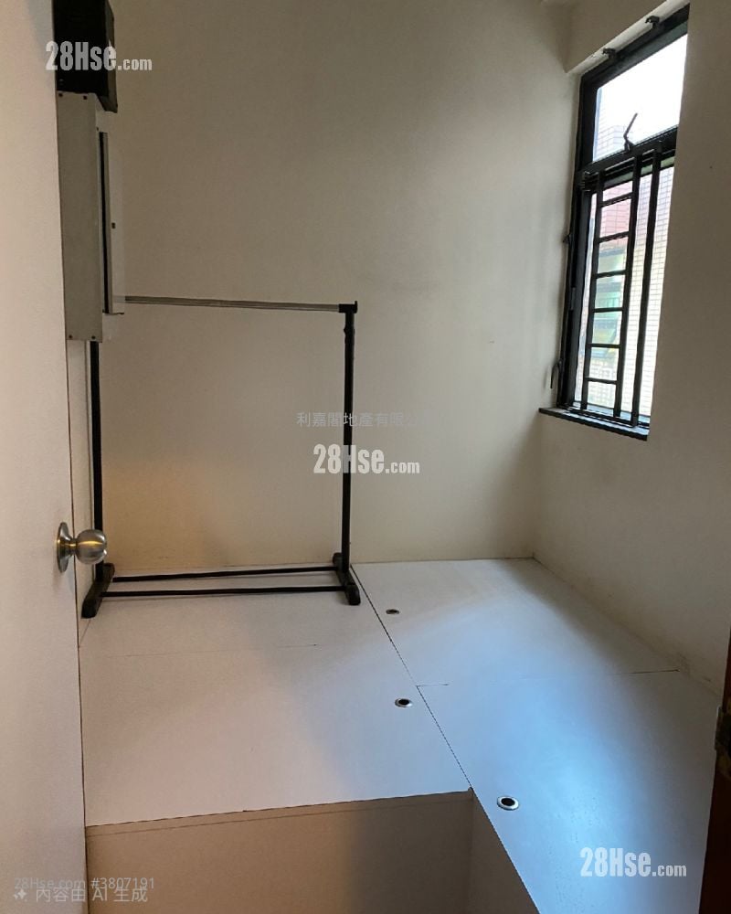 曉翠山莊 售盤 3 房 , 2 浴室 817 平方呎