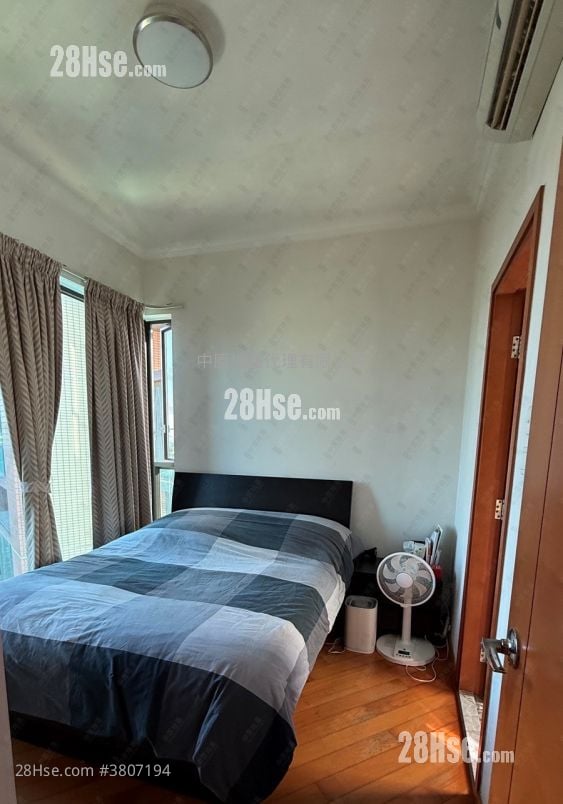 Noble Hill Sell 4 Bedrooms , 2 Bathrooms 872 ft²