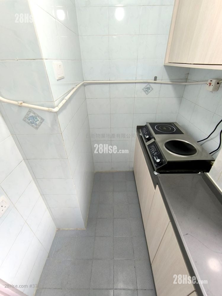 Kam Fat Building Rental 2 Bedrooms , 1 Bathroom 309 ft²