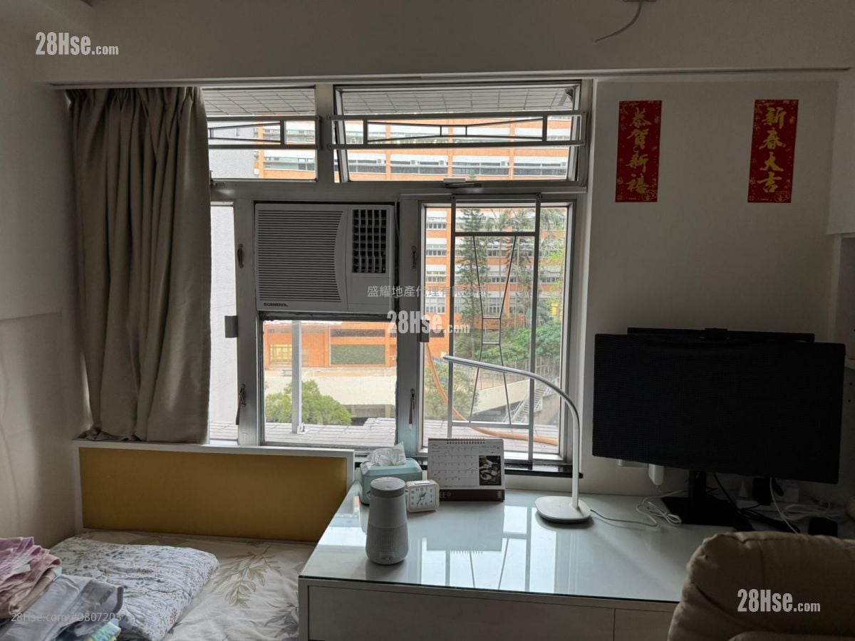 Flora Garden Sell 3 Bedrooms , 1 Bathroom 681 ft²