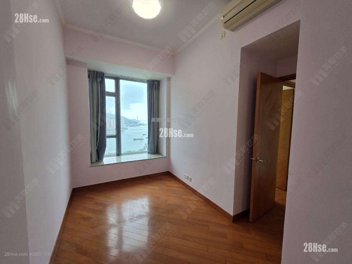 御凯 售盘 3 房 728 平方尺