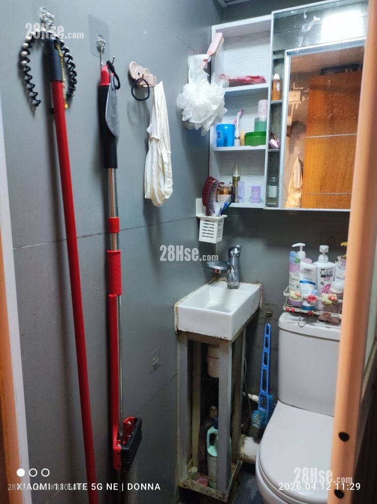 Tuen Mun Town Plaza Rental Studio , 1 Bathroom 180 ft²