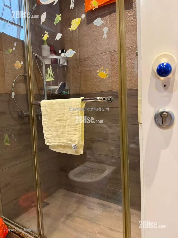 Flora Garden Sell 3 Bedrooms , 1 Bathroom 681 ft²